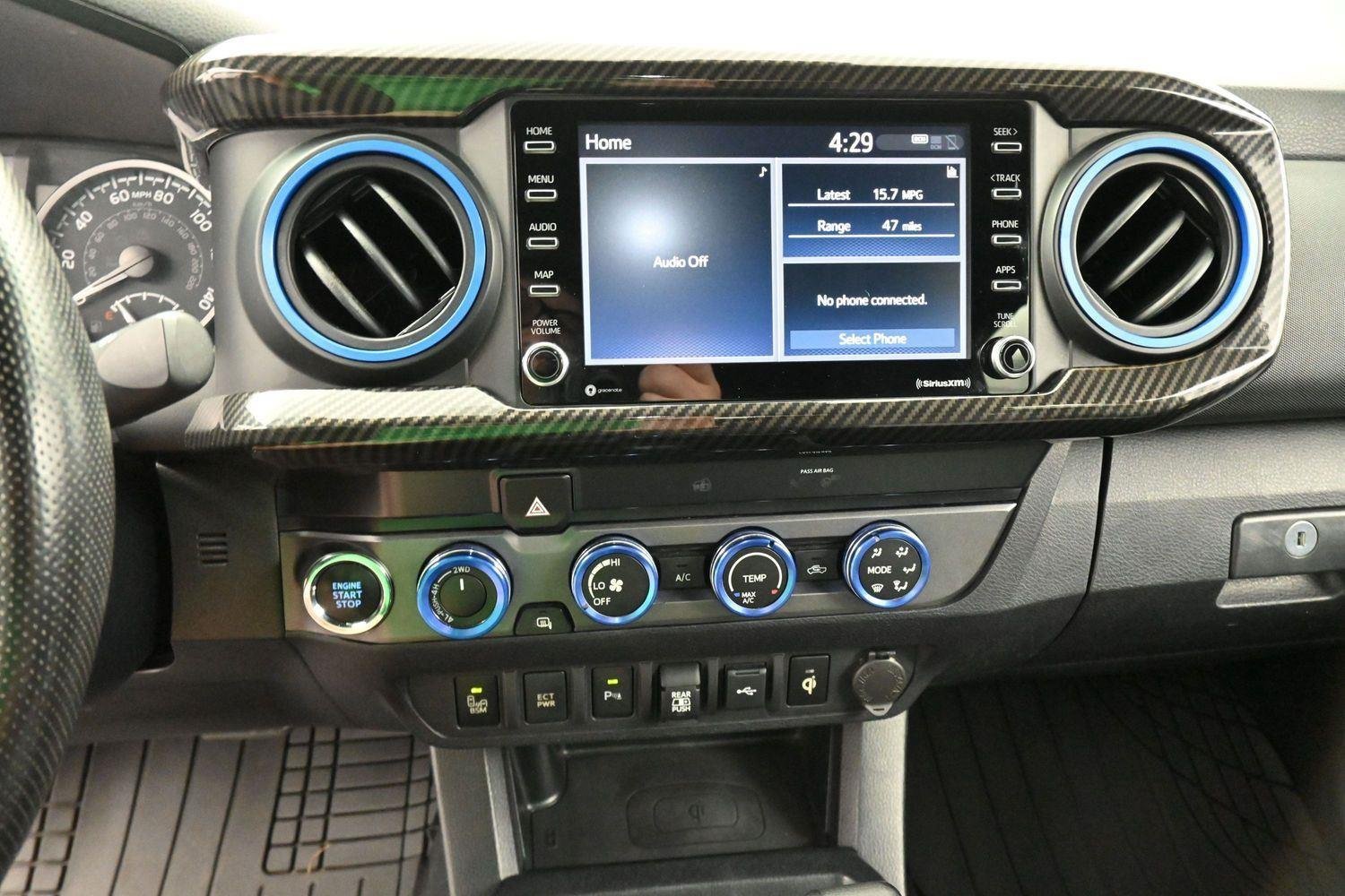 Used 2020 Toyota Tacoma TRD Off-Road w/ Technology Package AWD/4WD image 21