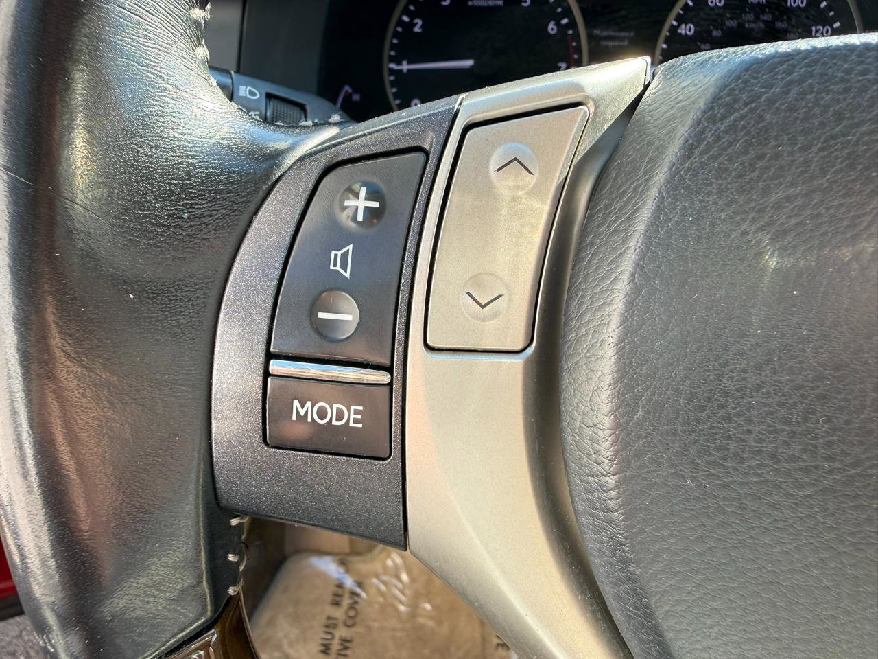 Used 2014 Lexus ES 350 w/ Luxury Package FWD image 32