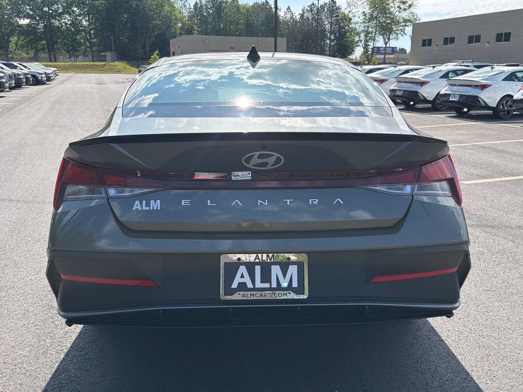 New 2026 Hyundai Elantra Sport FWD image 5