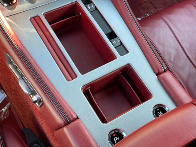 Used 2015 Aston Martin DB9 Coupe RWD image 38