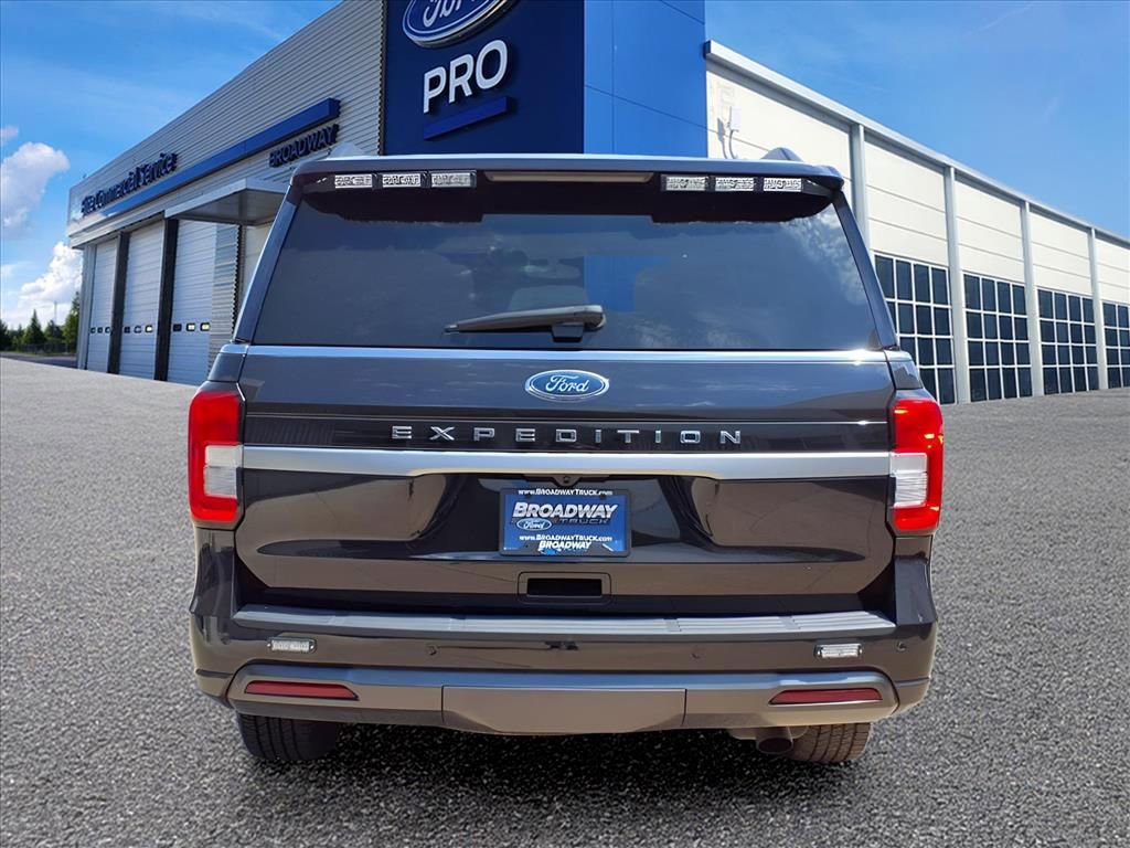 New 2024 Ford Expedition XL image 30