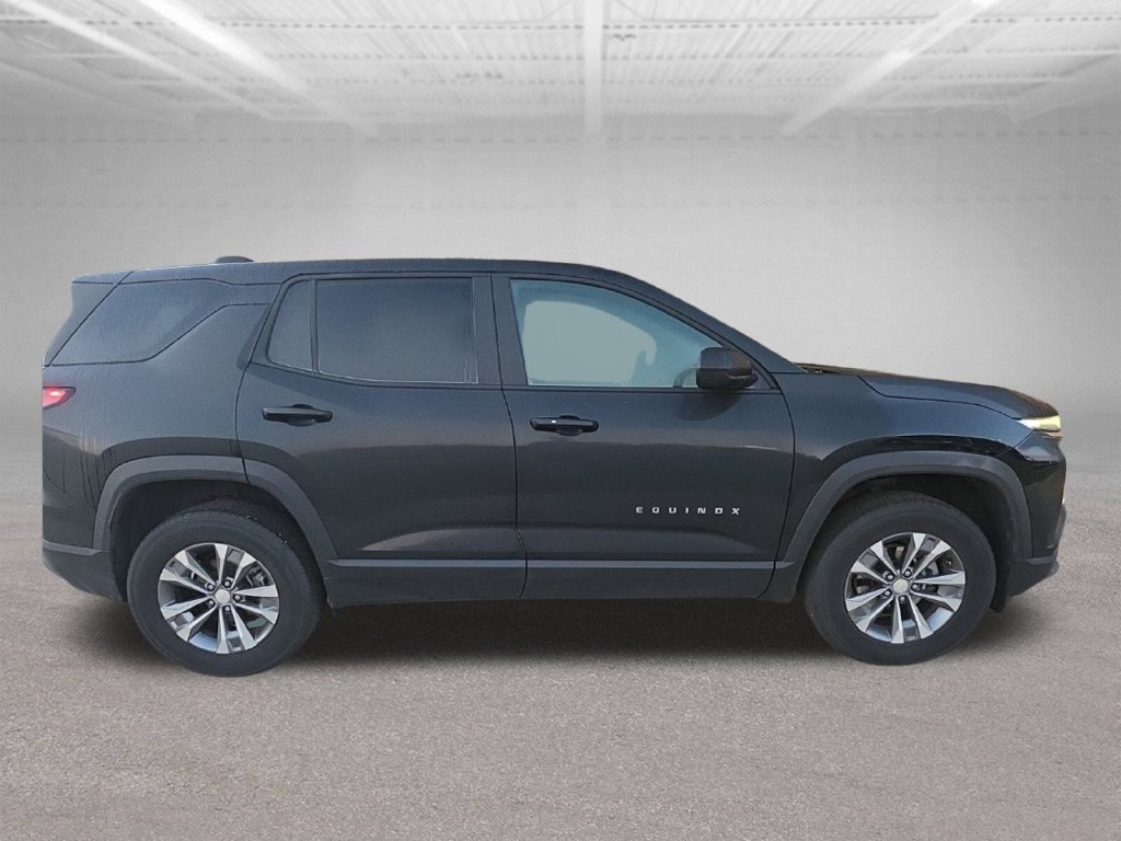 Used 2025 Chevrolet Equinox LT w/ Convenience Package II FWD image 7