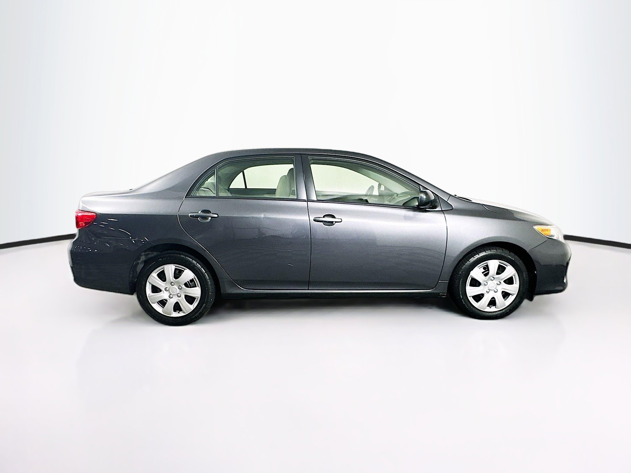 Used 2012 Toyota Corolla LE FWD image 10