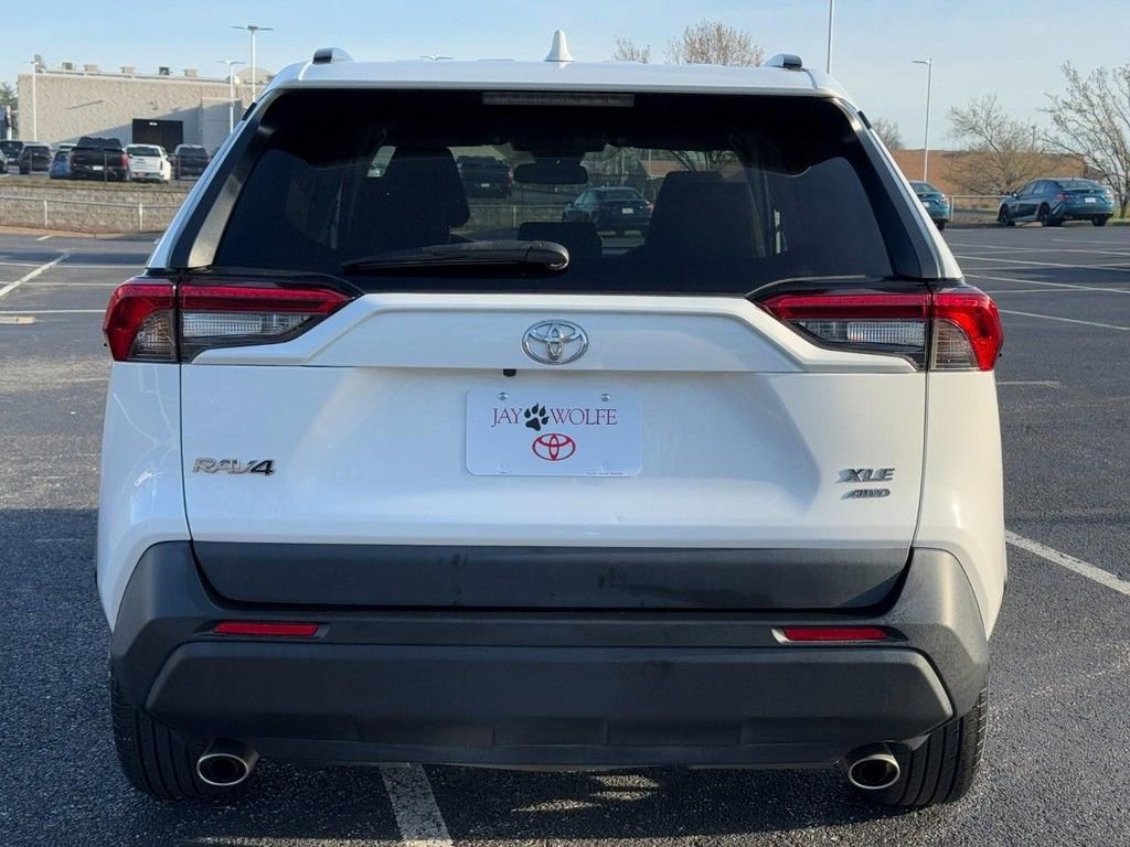 Certified 2021 Toyota RAV4 XLE w/ Carpet Mat Package (TMS) image 8