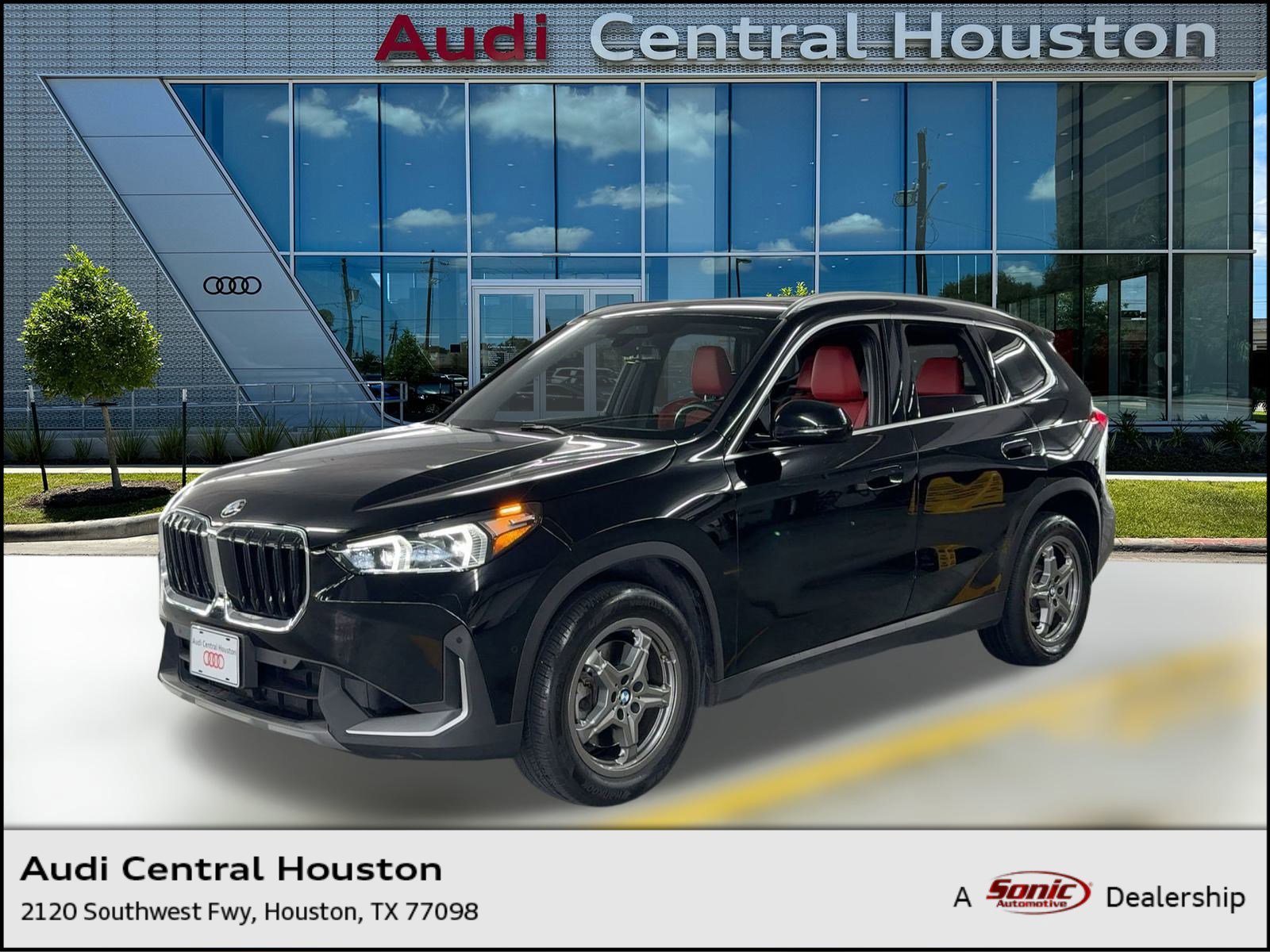 Used 2023 BMW X1 xDrive28i w/ Convenience Package image 1