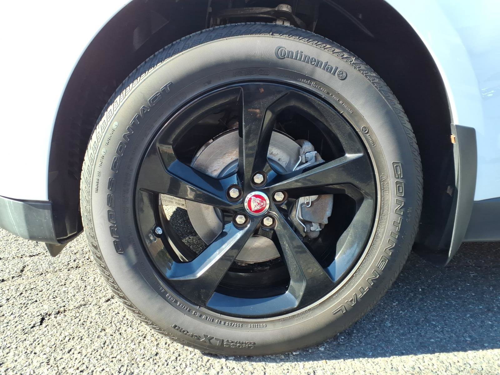 Used 2019 Jaguar F-PACE Premium AWD/4WD image 9