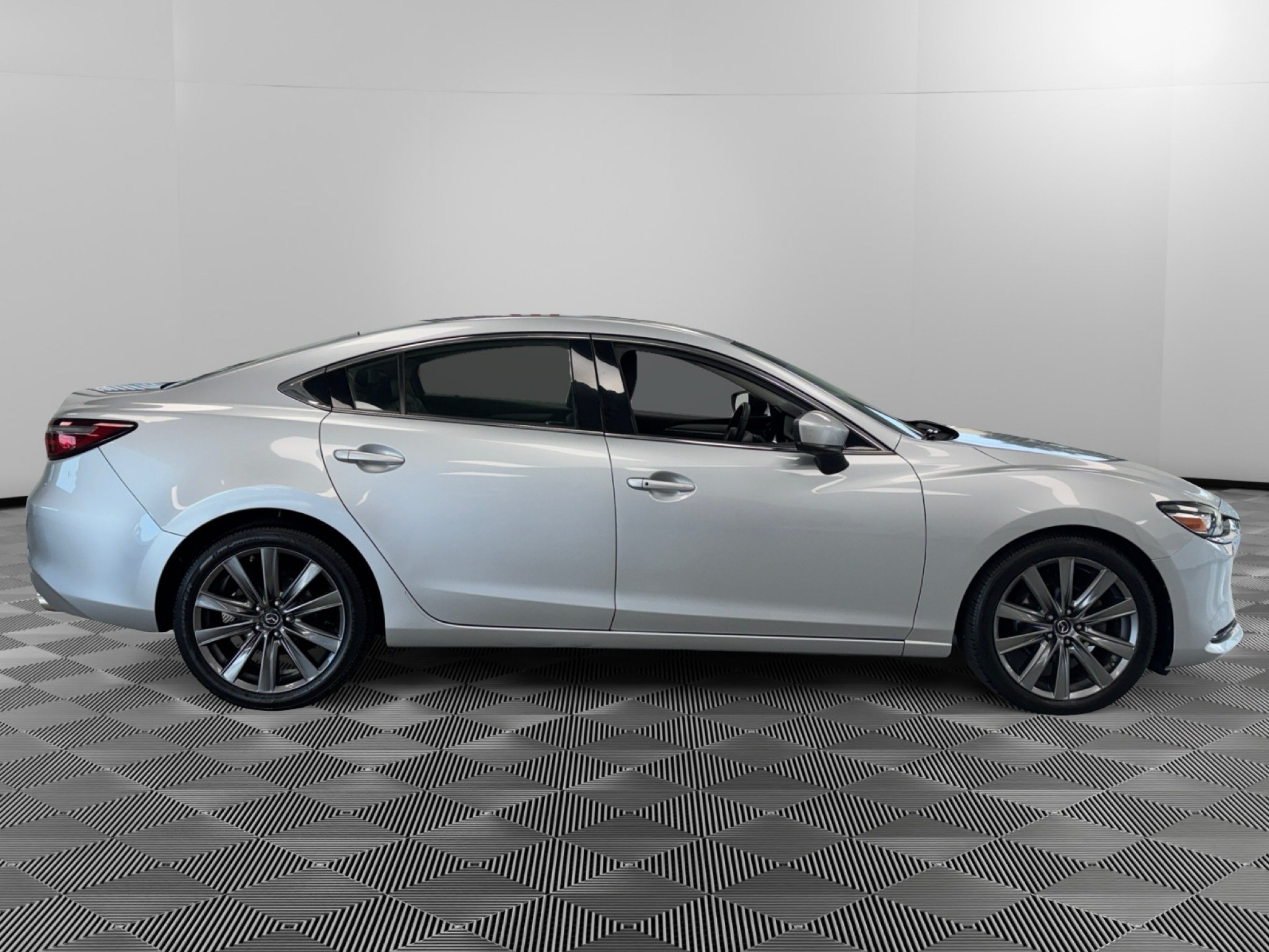 Used 2018 MAZDA MAZDA6 Grand Touring FWD image 9