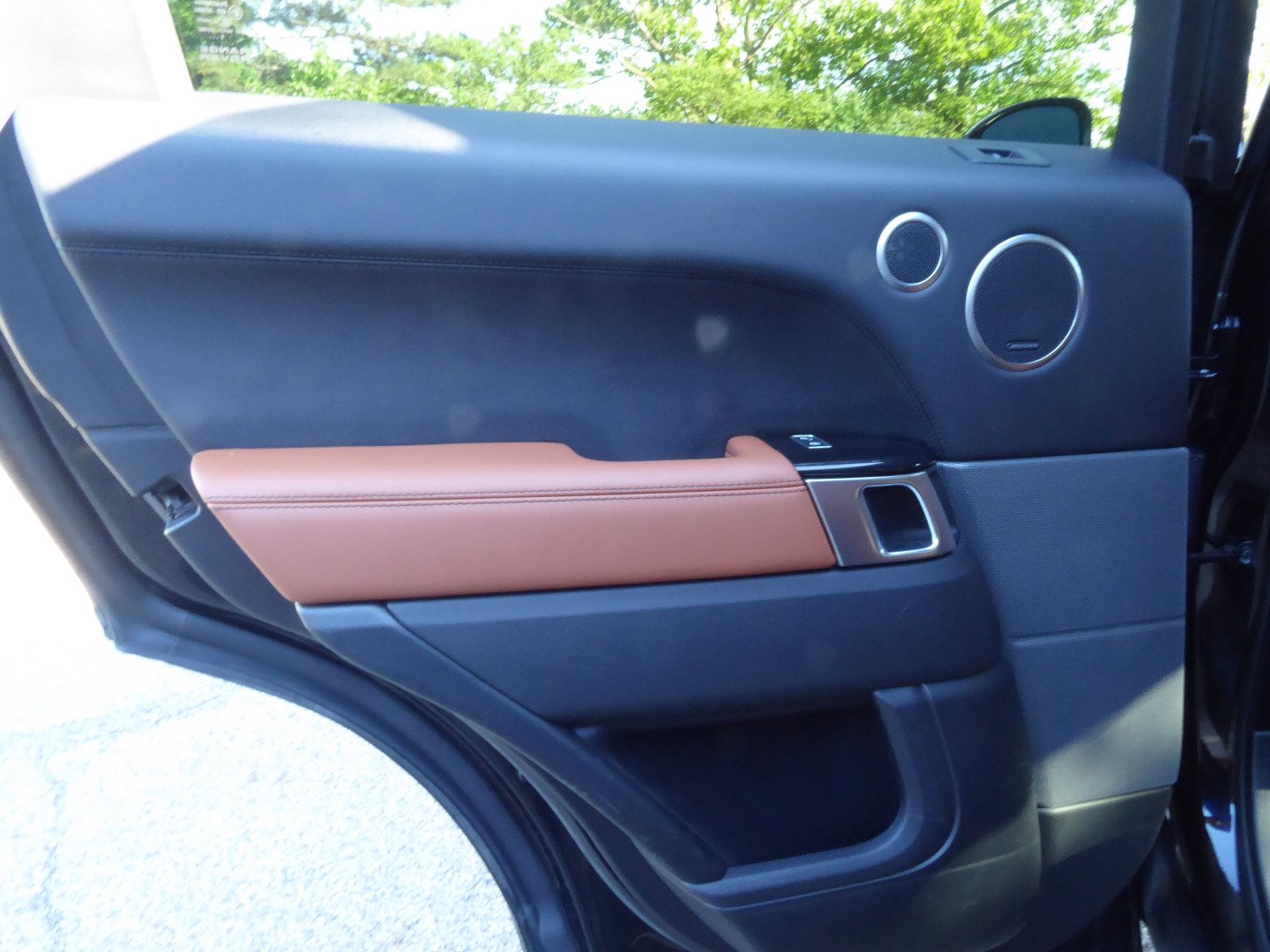 Used 2017 Land Rover Range Rover Sport Supercharged image 31