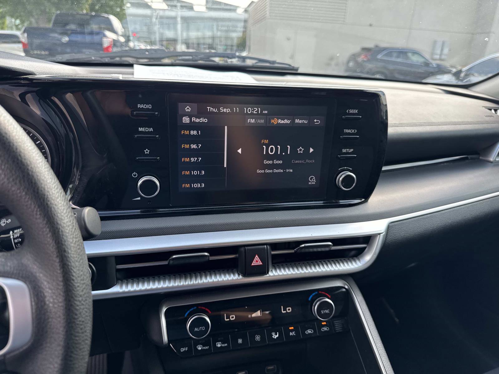 Used 2023 Kia K5 LXS image 21