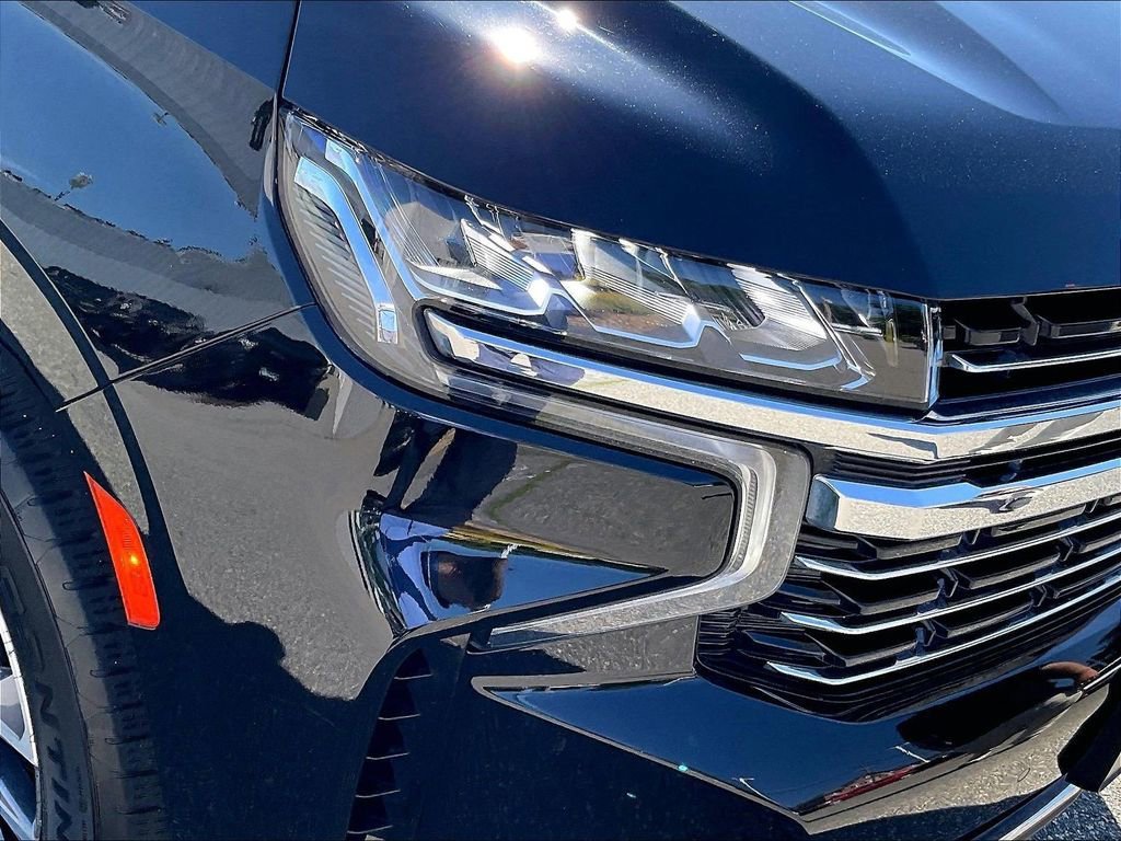 Used 2024 Chevrolet Suburban LT w/ LT Signature Package AWD/4WD image 34