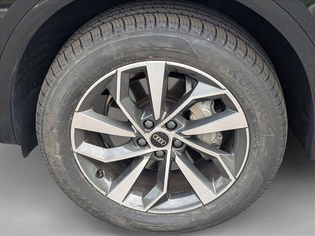 Certified 2023 Audi Q5 2.0T Premium Plus w/ Premium Plus Package AWD/4WD image 10