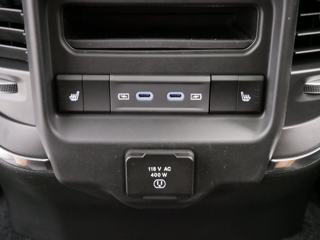New 2027 RAM 1500 Laramie w/ Laramie Preferred Package AWD/4WD image 16