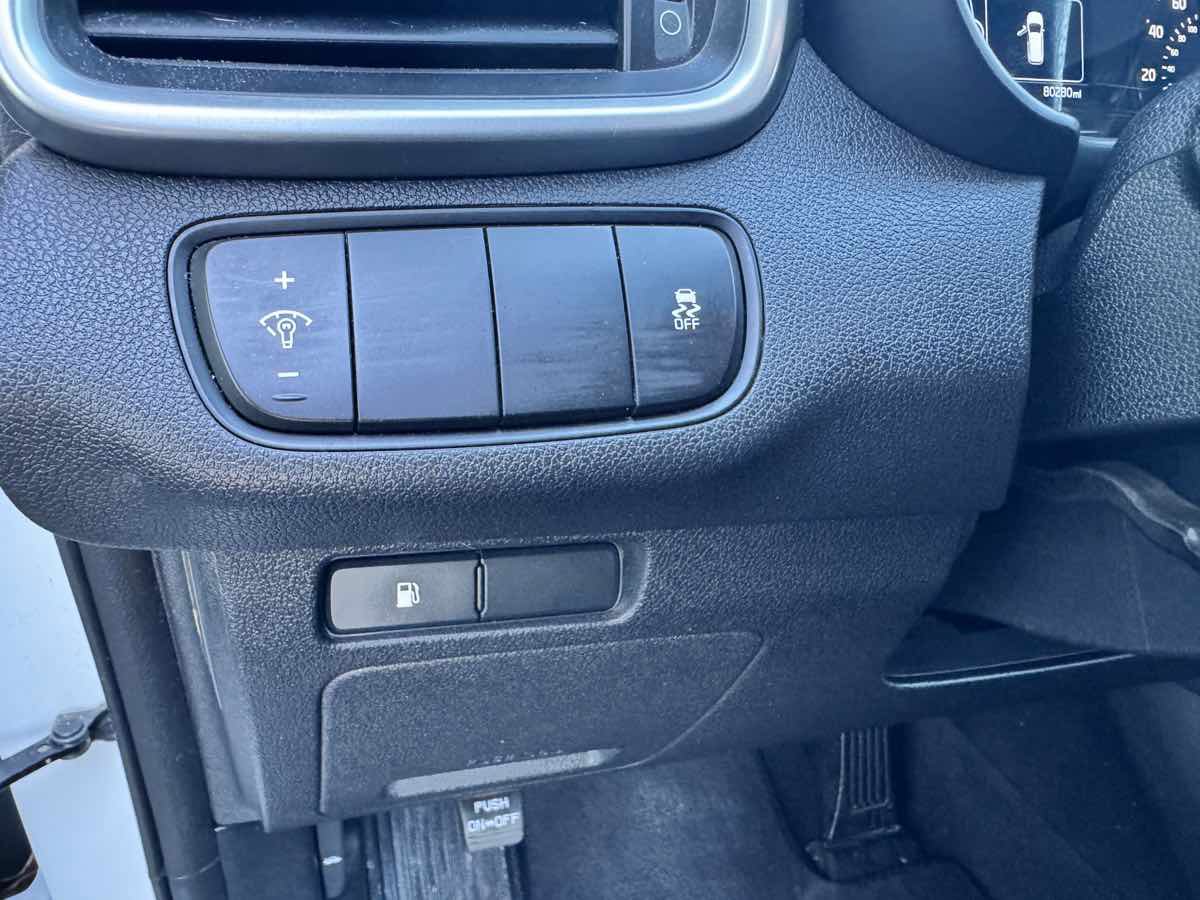 Used 2016 Kia Sorento AWD image 41