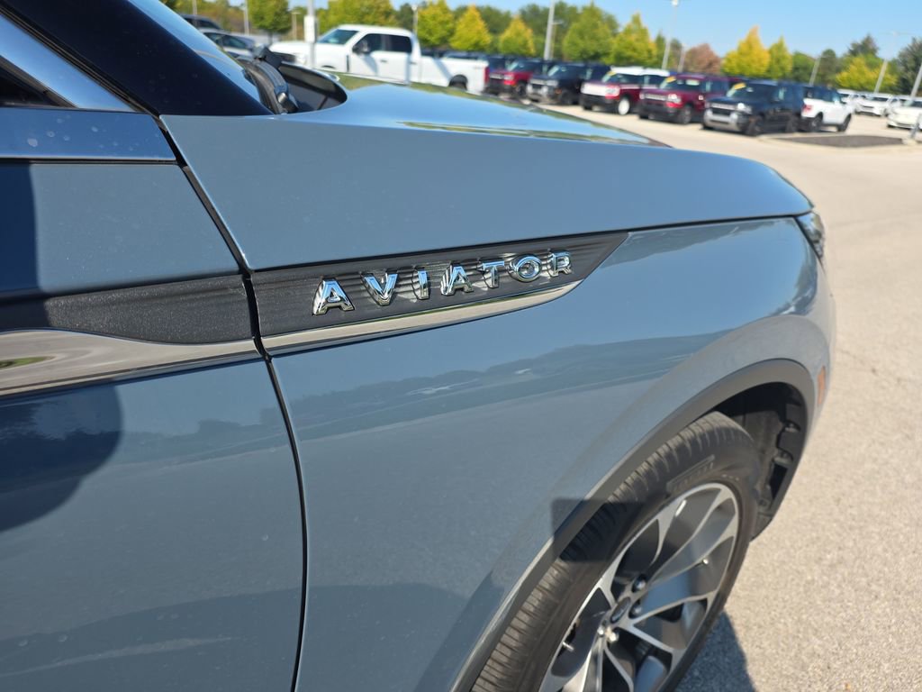 Used 2025 Lincoln Aviator Reserve w/ Illumination Package image 11