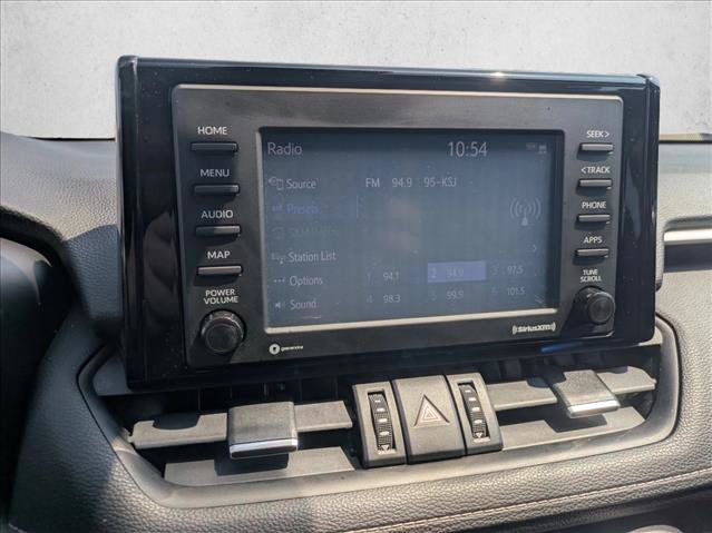 Used 2020 Toyota RAV4 XLE Premium FWD image 12
