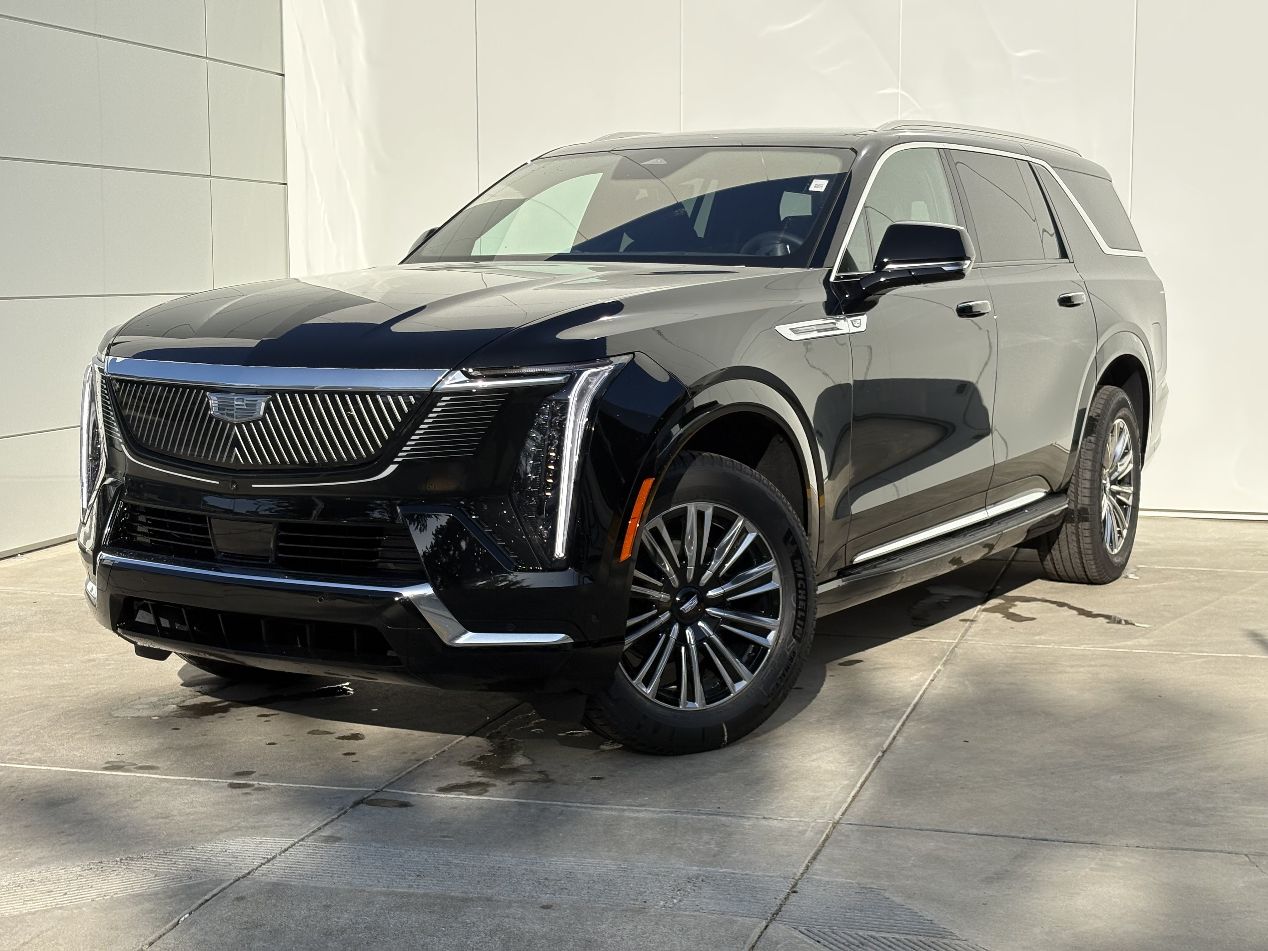 New 2026 Cadillac Escalade IQL Luxury AWD/4WD image 2