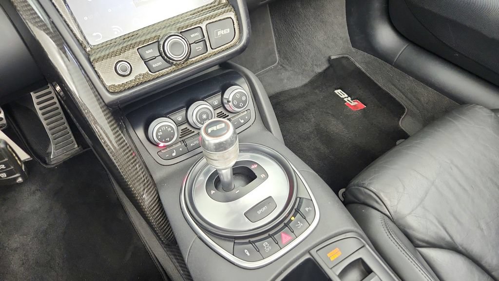 Used 2012 Audi R8 V10 AWD/4WD image 30