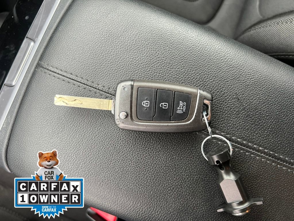 Certified 2023 Hyundai Tucson SE image 38