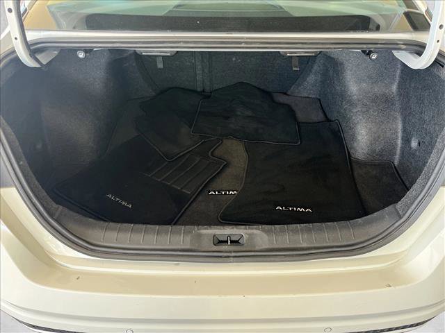 Used 2025 Nissan Altima 2.5 SV image 17