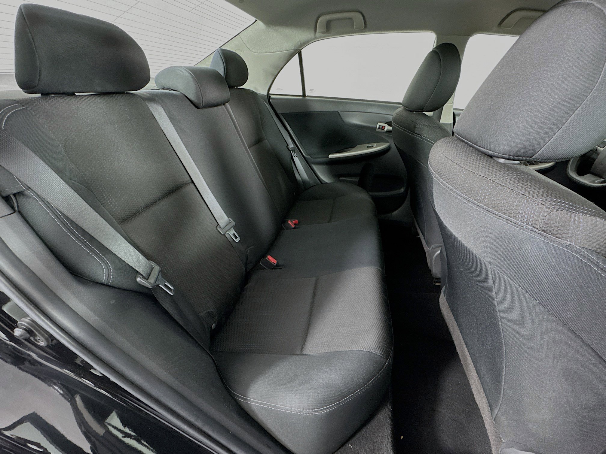 Used 2013 Toyota Corolla S image 23