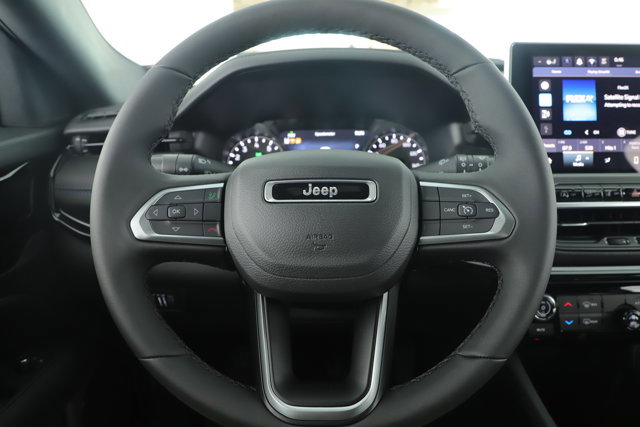 New 2026 Jeep Compass Latitude image 15