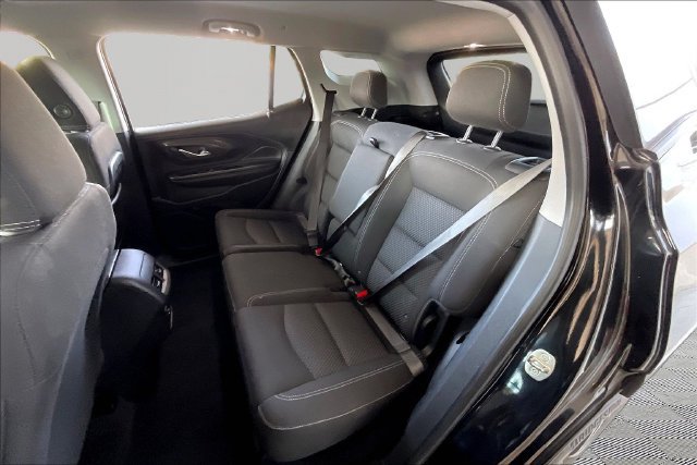 Used 2022 GMC Terrain SLE w/ Driver Convenience Package AWD/4WD image 16