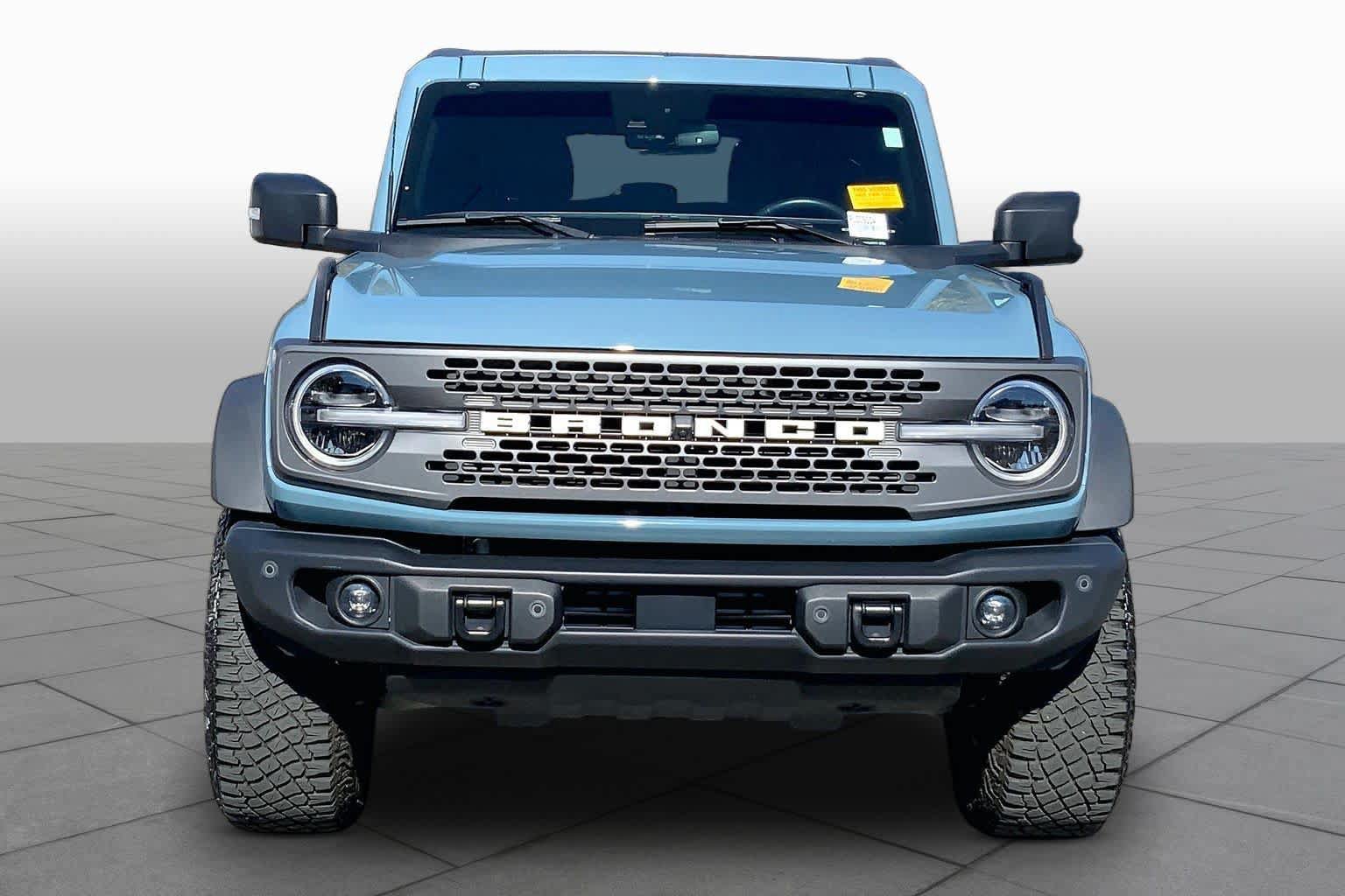 Used 2023 Ford Bronco Badlands w/ Sasquatch Package AWD/4WD image 3