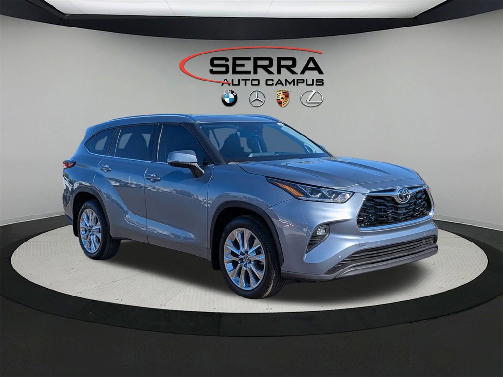 Used 2023 Toyota Highlander Limited