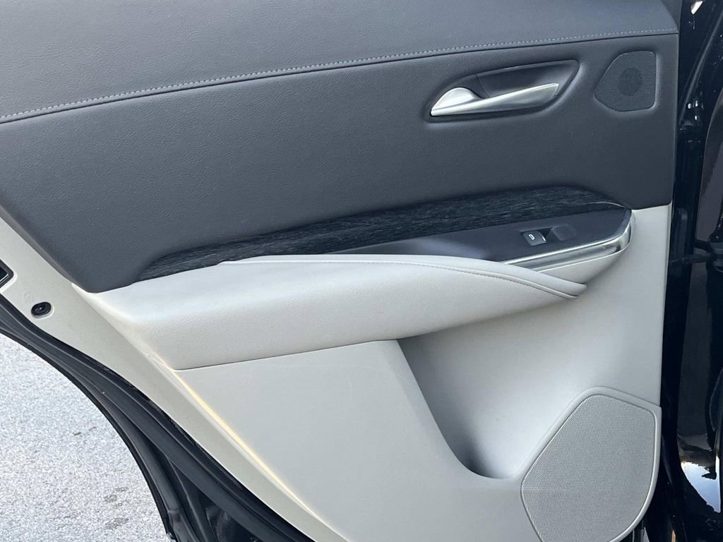 Certified 2023 Cadillac XT4 Premium Luxury w/ Enhanced Visibility Package image 21