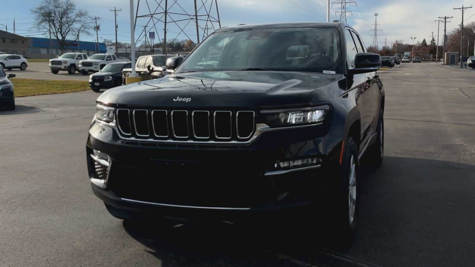 Used 2023 Jeep Grand Cherokee Limited image 8