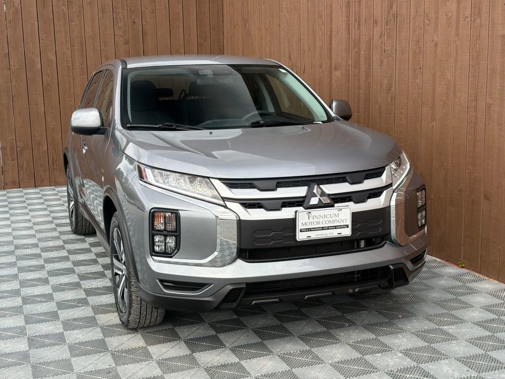 Used 2025 Mitsubishi Outlander Sport ES image 8