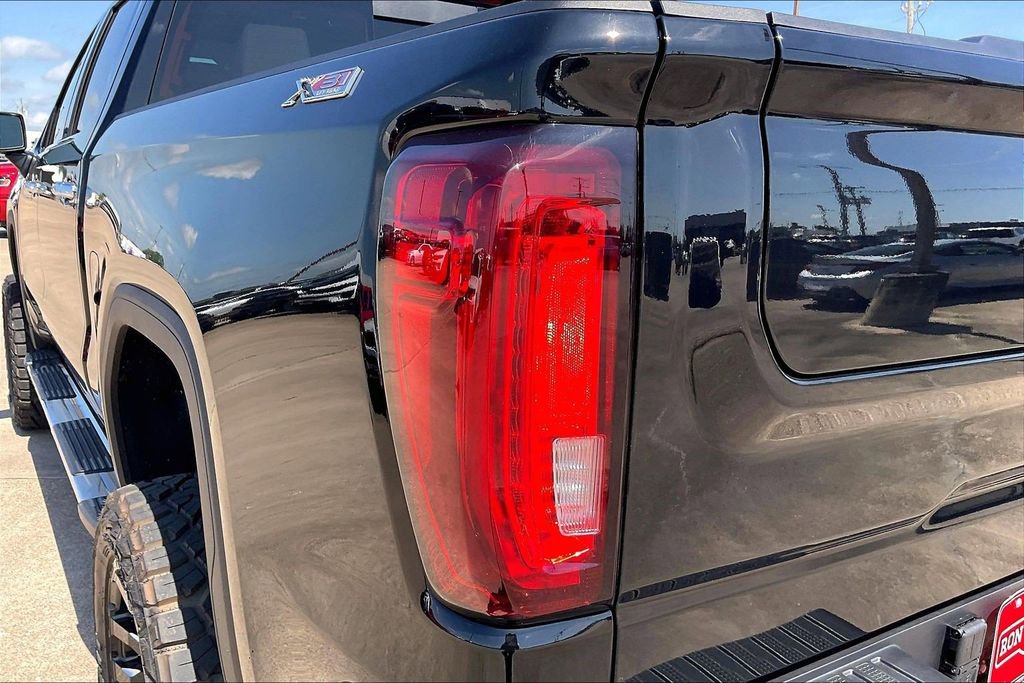 New 2026 GMC Sierra 1500 SLT AWD/4WD image 14