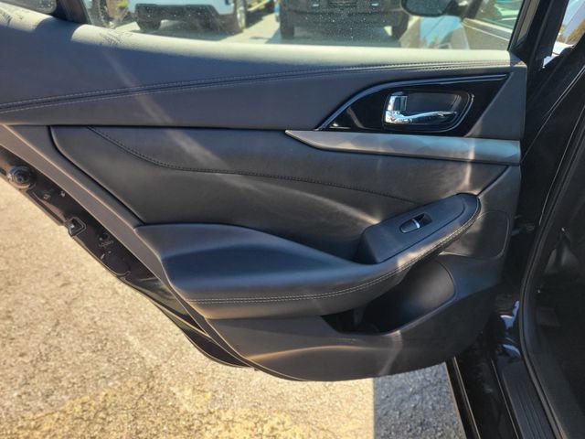 Used 2021 Nissan Maxima 3.5 SV w/ Floor Mat Group image 12