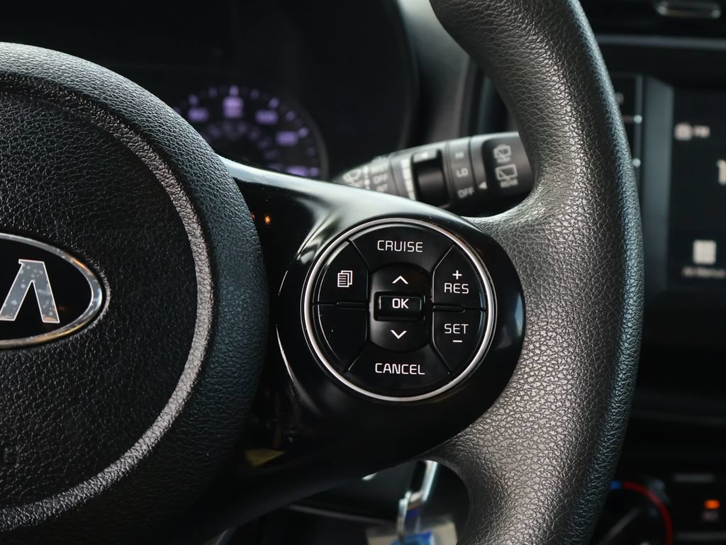 Certified 2021 Kia Soul LX FWD image 32