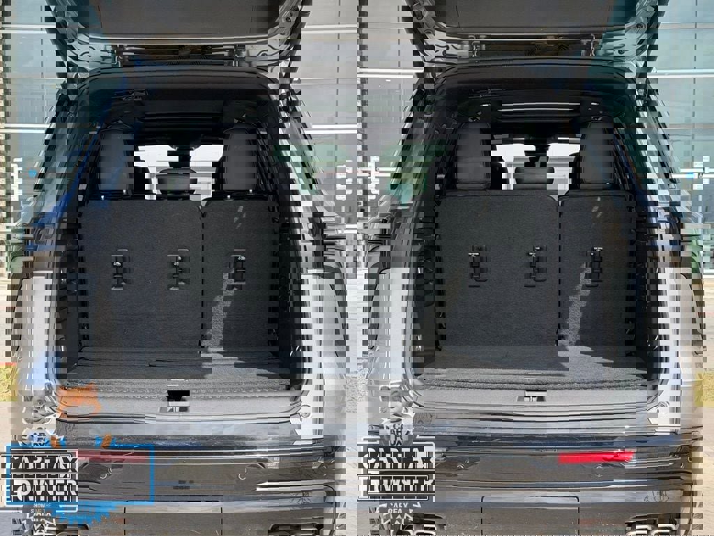 Used 2025 Chevrolet Traverse RS w/ LPO, Floor Liner Package image 30