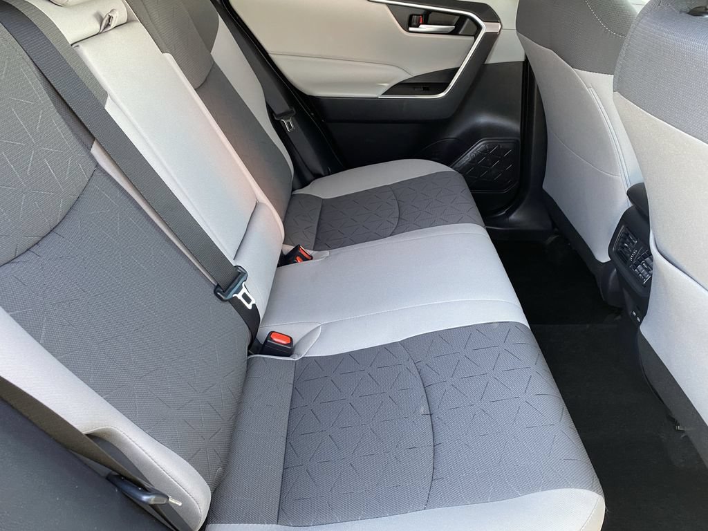 Certified 2025 Toyota RAV4 XLE w/ Convenience Package FWD image 18