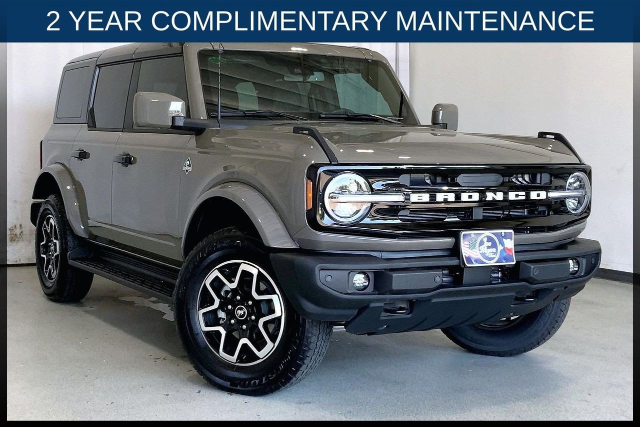 Certified 2026 Ford Bronco Outer Banks AWD/4WD image 1