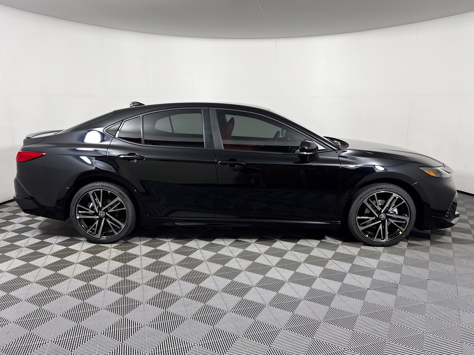 New 2026 Toyota Camry XSE FWD image 4