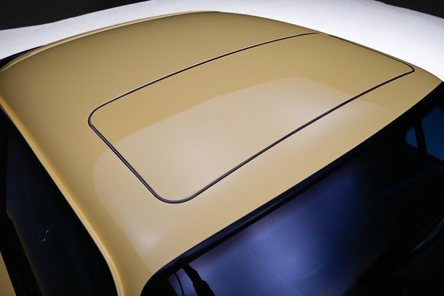 Used 1997 Porsche 911 Carrera RWD image 28