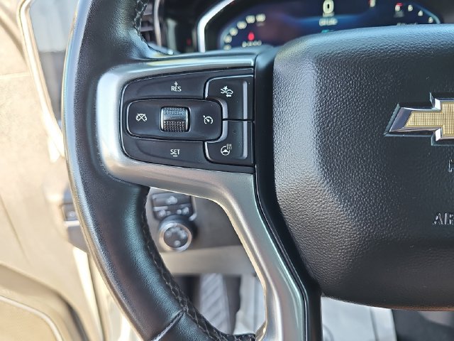 Used 2023 Chevrolet Silverado 1500 LT AWD/4WD image 18