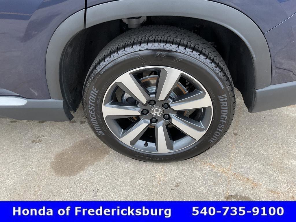Used 2025 Honda Pilot Elite image 11