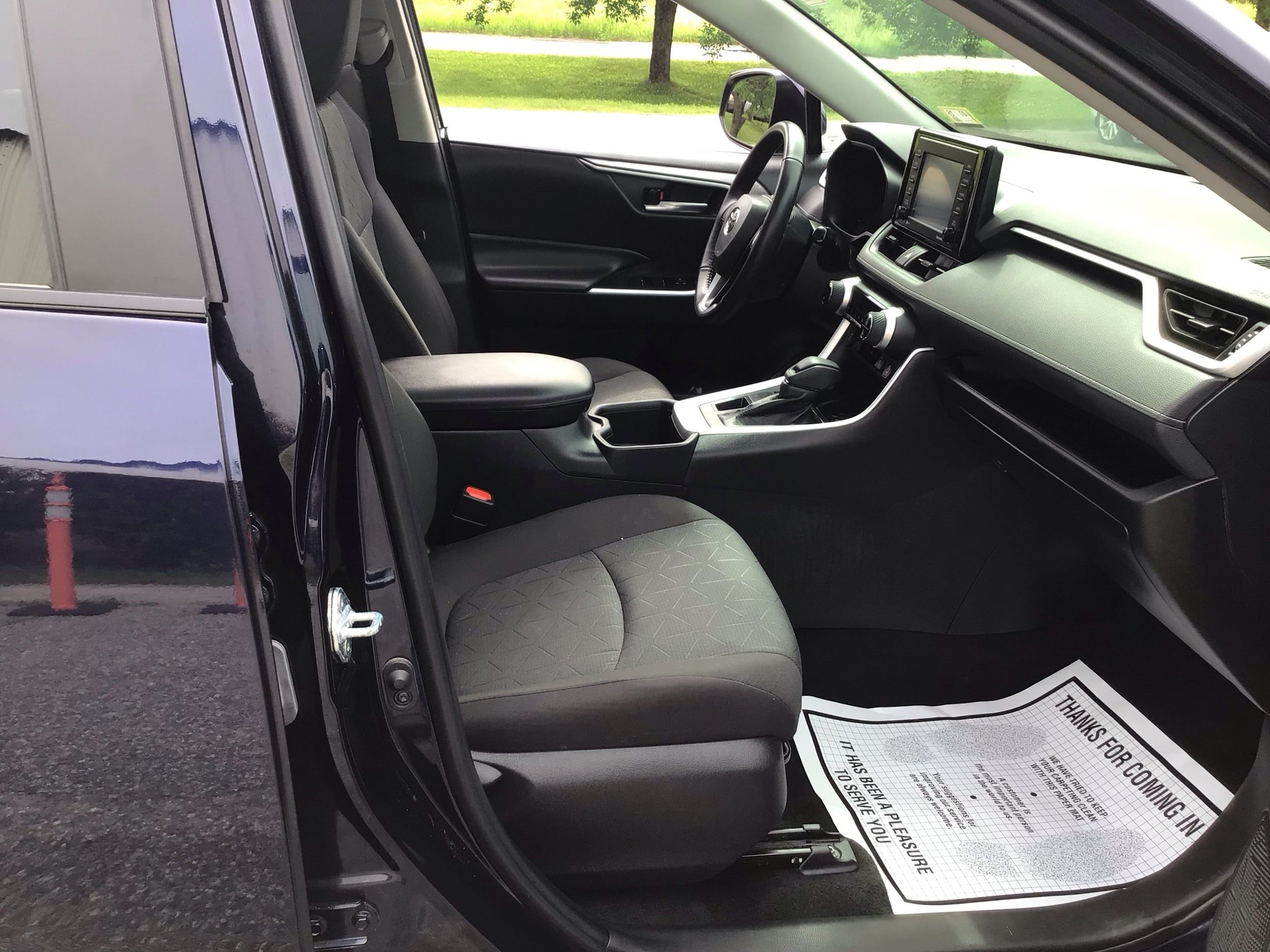 Used 2022 Toyota RAV4 XLE w/ Convenience Package AWD/4WD image 26