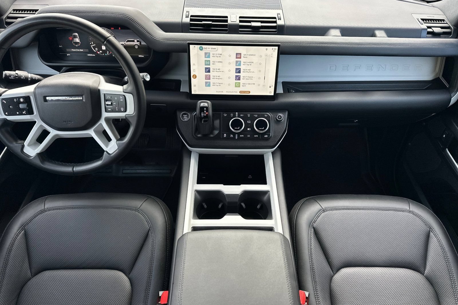 Used 2025 Land Rover Defender 110 S AWD/4WD image 12
