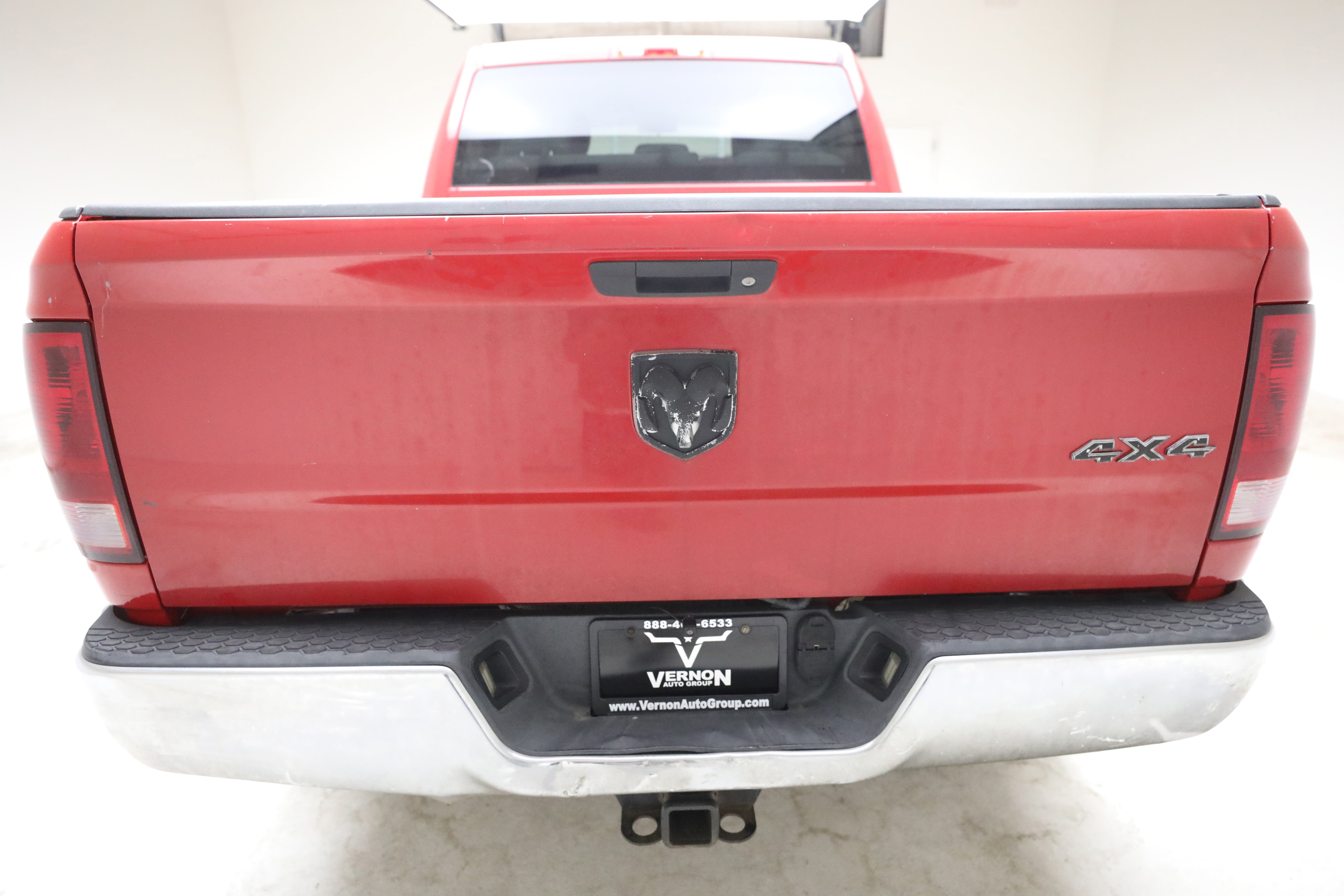 Used 2013 RAM 2500 Tradesman w/ Chrome Appearance Group AWD/4WD image 3