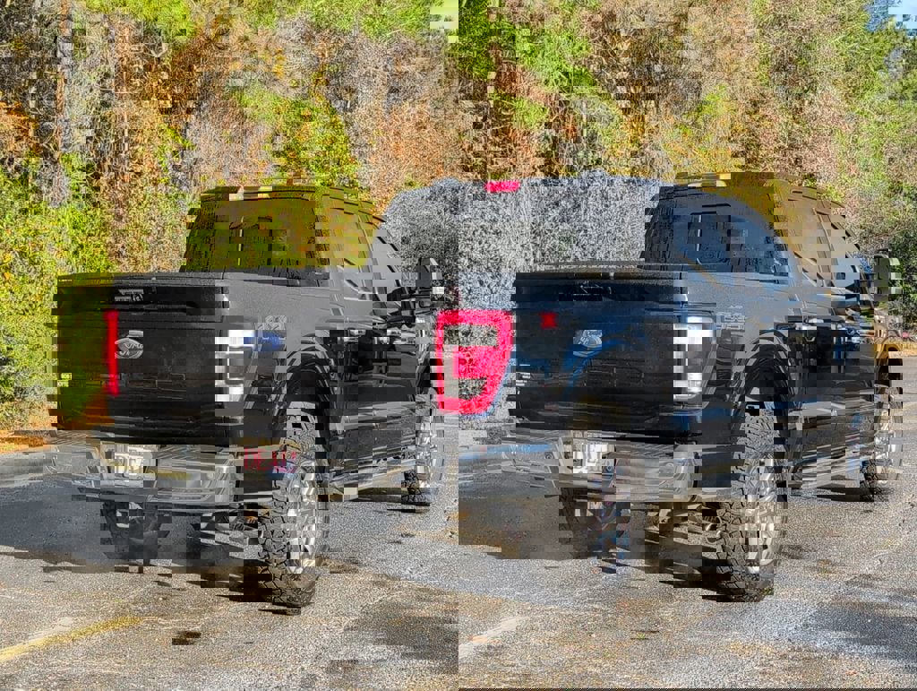 Used 2023 Ford F150 Lariat image 3