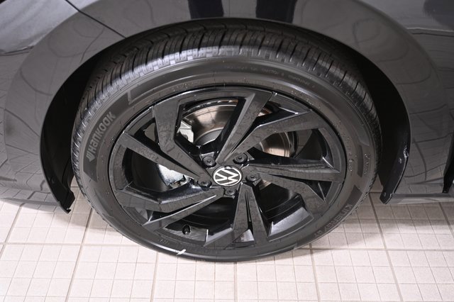 New 2025 Volkswagen Jetta SE image 18