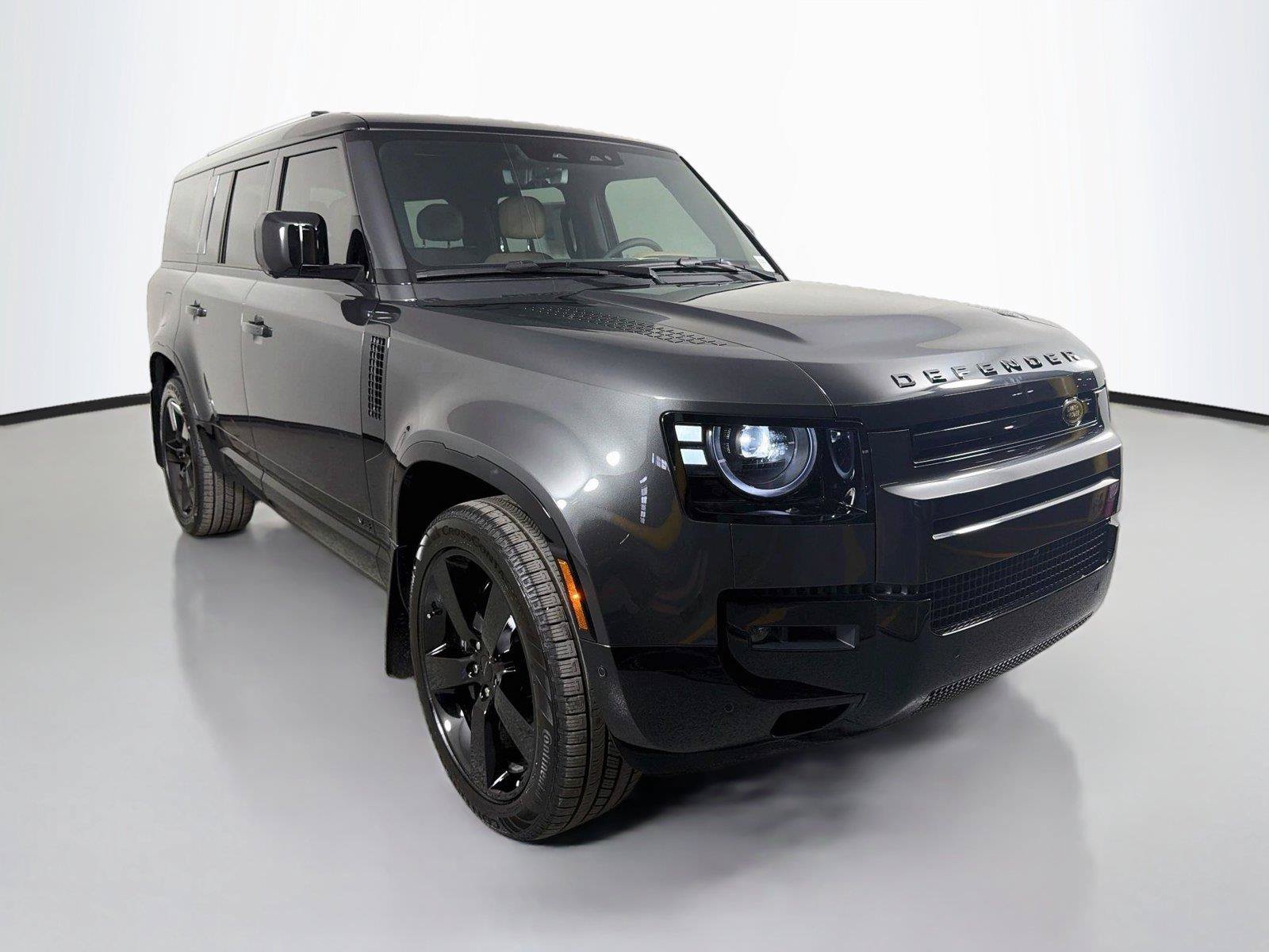 New 2026 Land Rover Defender 130 V8 AWD/4WD image 3