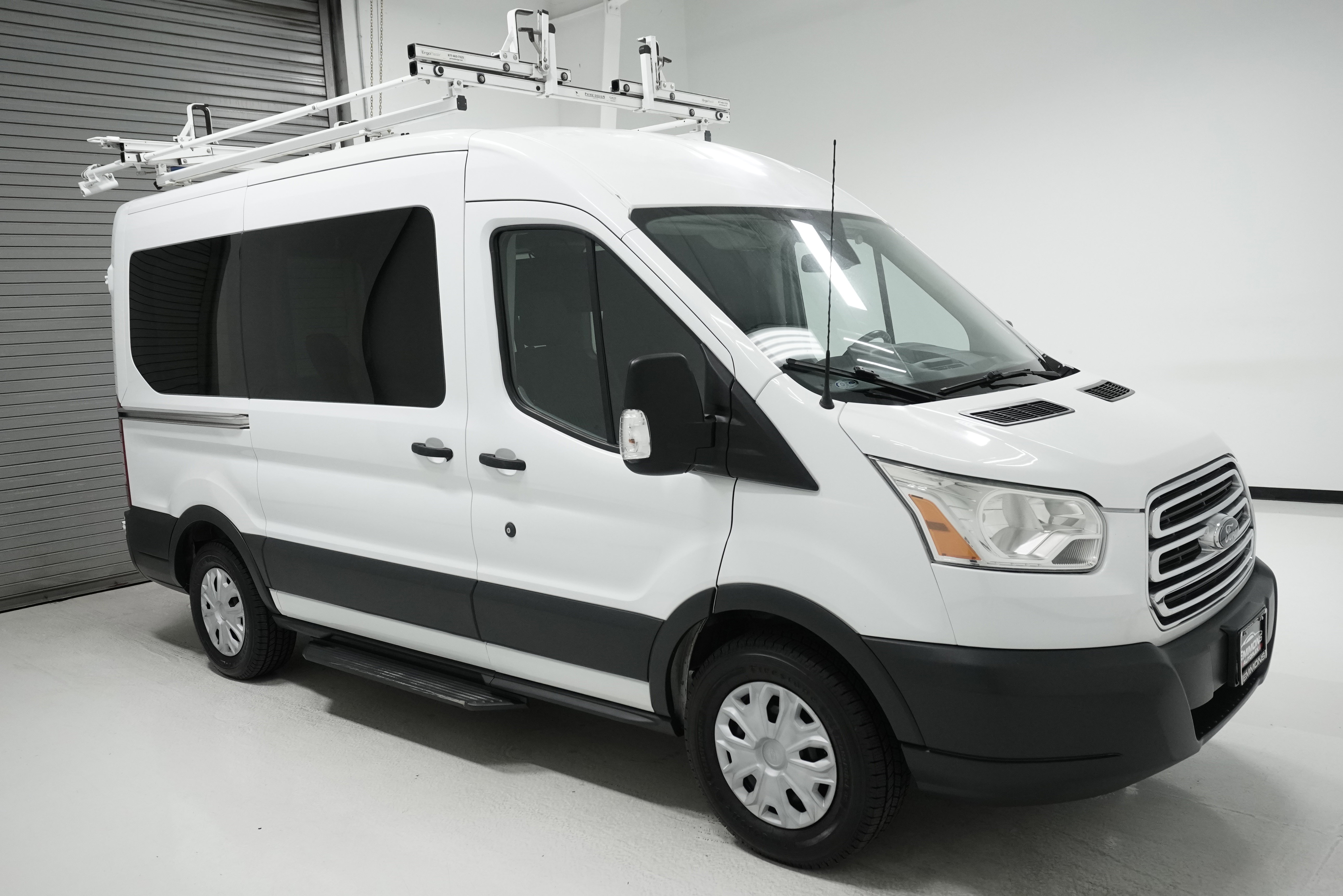 Used 2016 Ford Transit 150 XLT image 2
