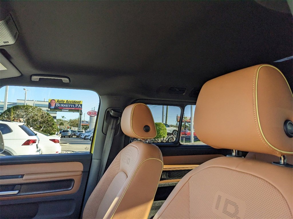 New 2025 Volkswagen ID. Buzz Pro S Plus image 18