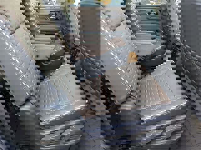 Used 2026 GMC Yukon Denali Ultimate w/ LPO, Floor Liner Package image 23